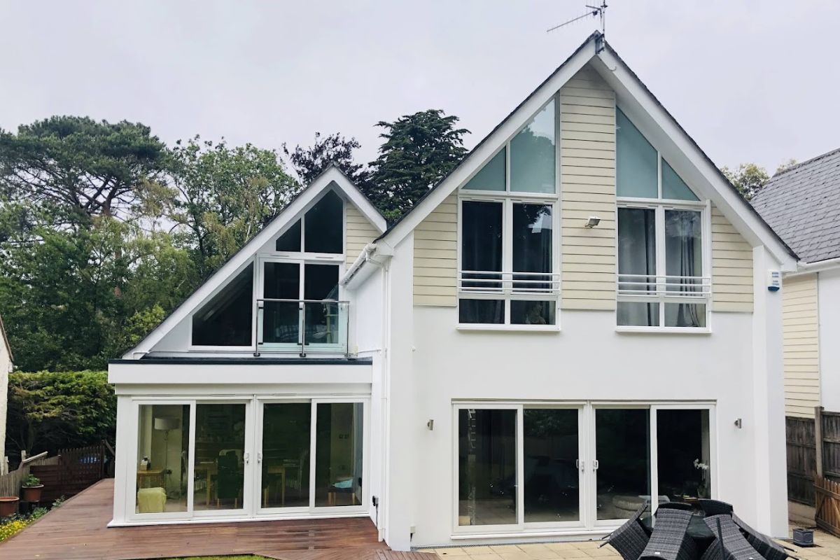 exterior house spray painting poole 3